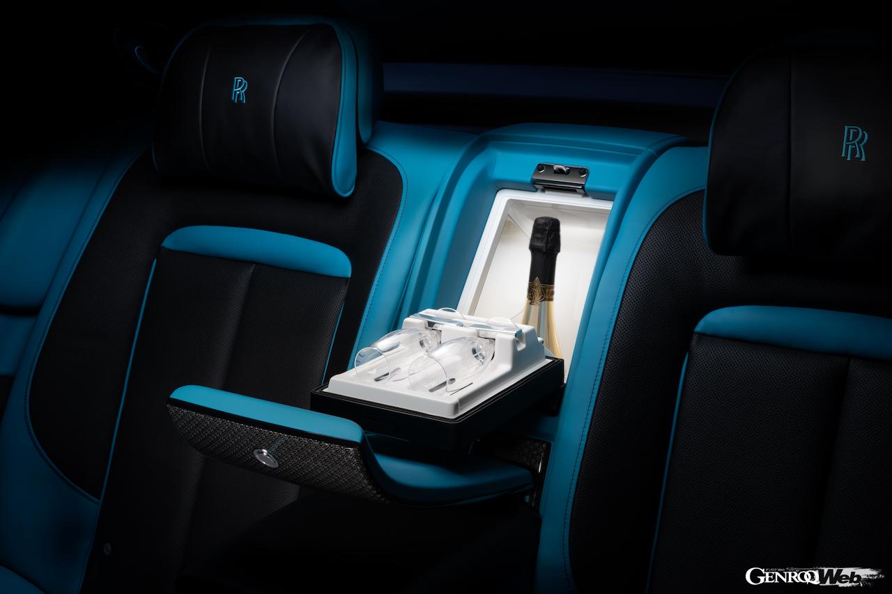 ロールス・ロイス ゴースト ブラック・バッジ仕様のシャンパンクーラー