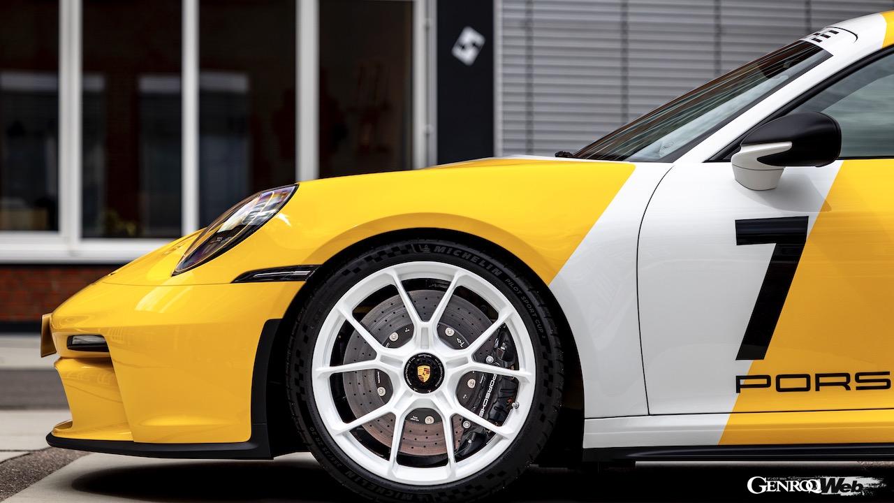 1985年ル・マン24時間優勝車「ポルシェ 956」を完全再現した、パオロ・バリッラの911 GT3