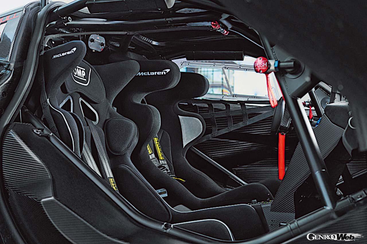マクラーレン 720S GT3Xのシート