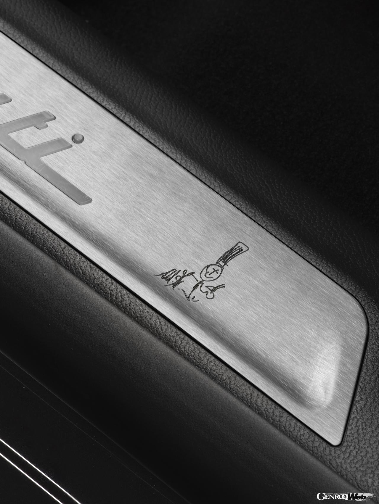 マッシミリアーノ・アライモがオーダーしたマセラティ レヴァンテ トロフェオのフオリセリエ仕様。スカッフプレート