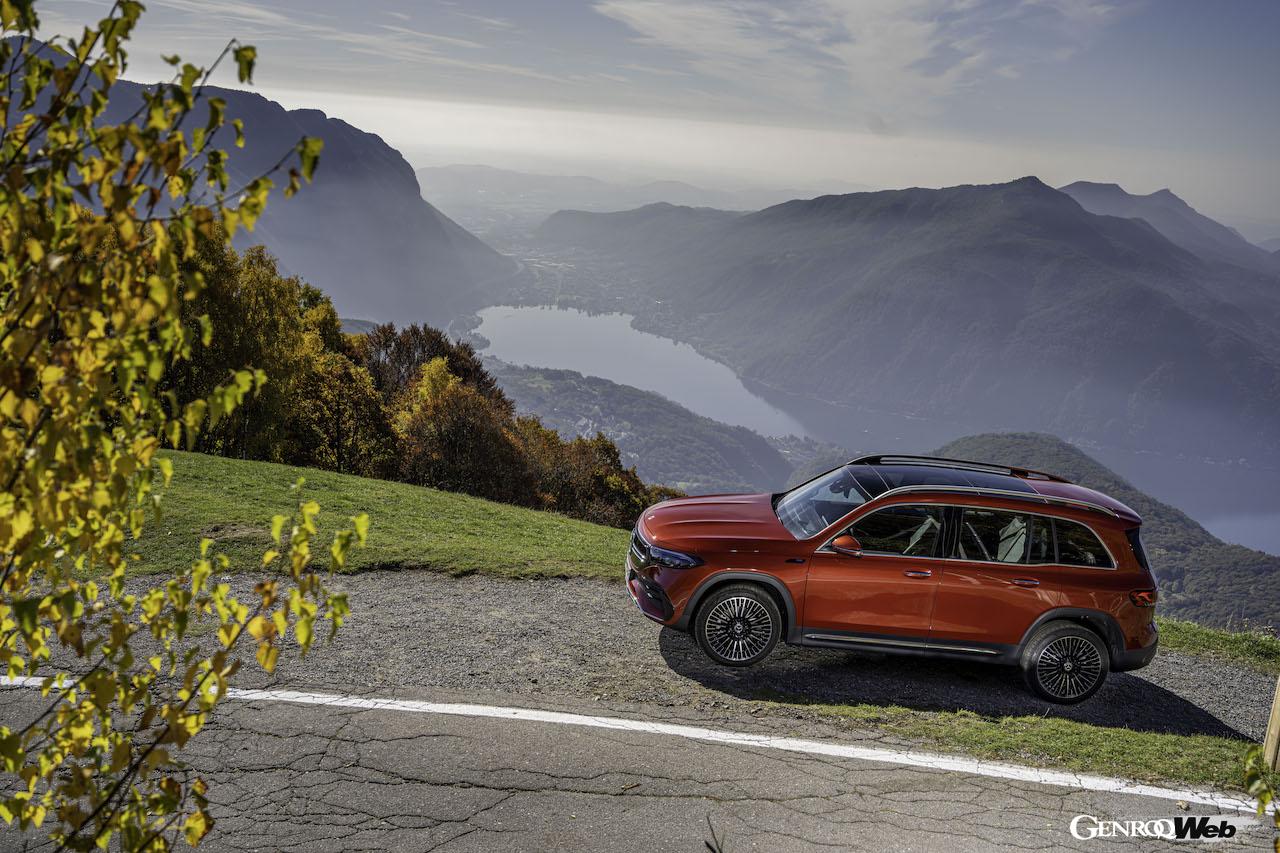 メルセデス・ベンツ EQB 350 4マティックのサイドビュー