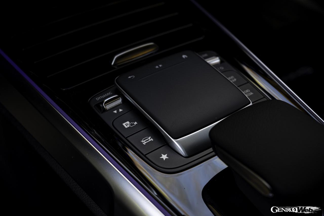 メルセデス・ベンツ EQB 350 4マティックのコンソール