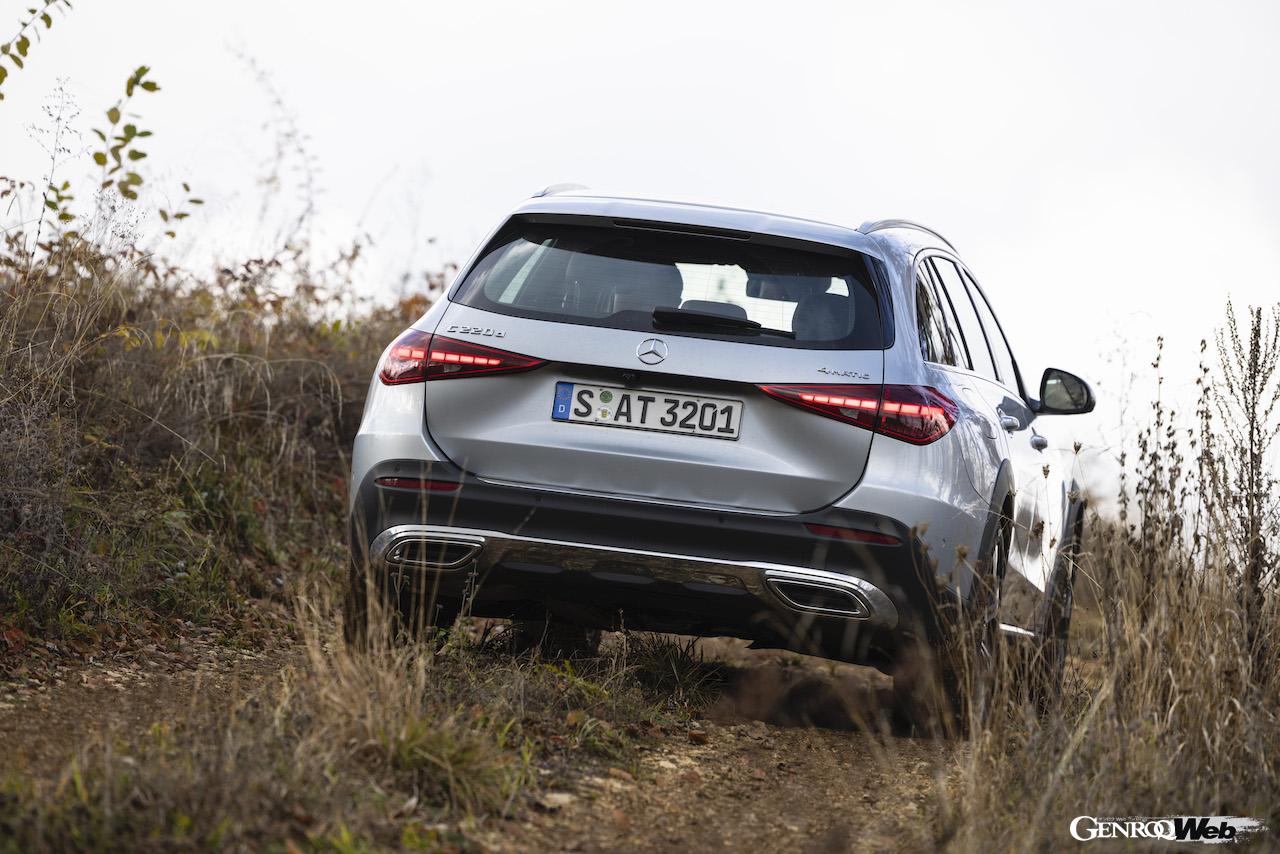 メルセデス・ベンツ C 220 d 4マティック オールテレインのリヤビュー