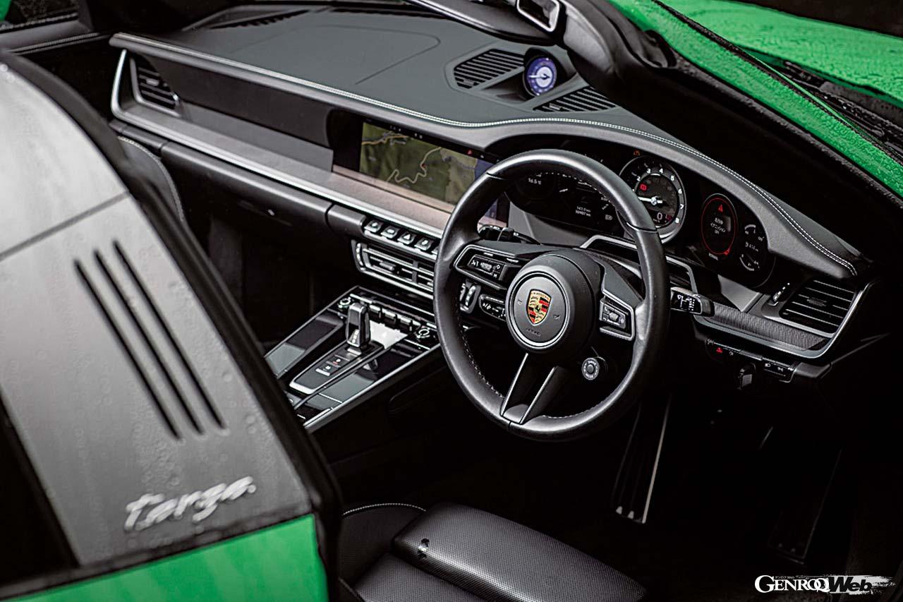 ポルシェ911 タルガ4のインテリア
