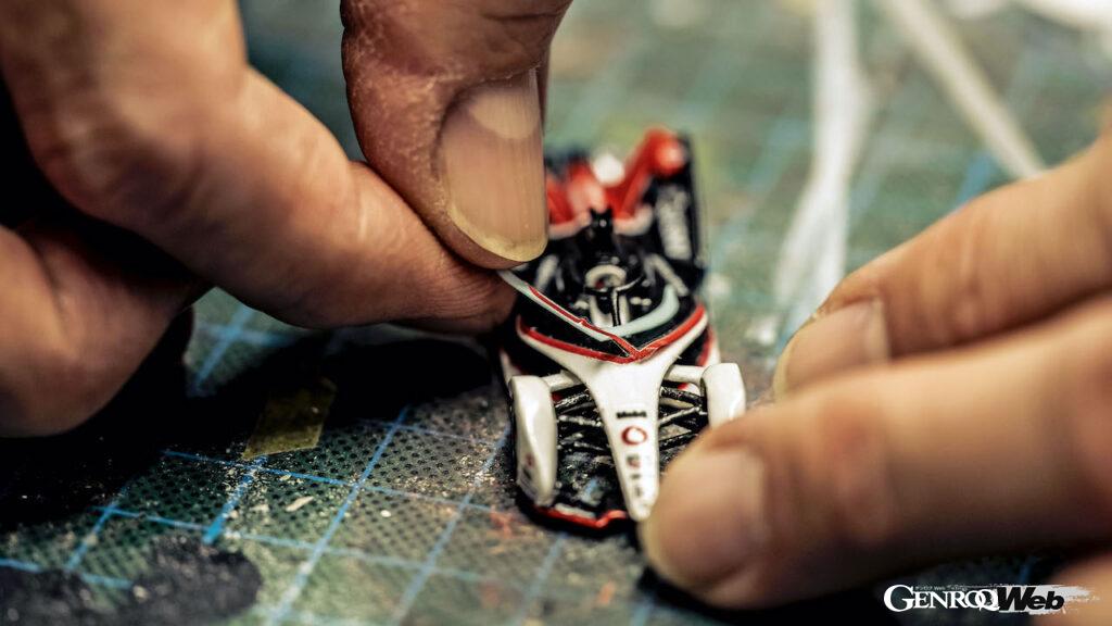 ポルシェ 99X エレクトリック、1/87スケールの世界でモナコGPを疾走