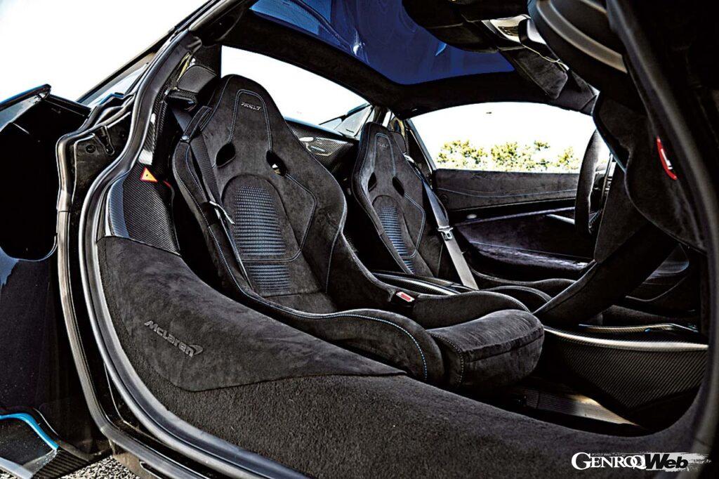 マクラーレン 765LT スパイダーのシート