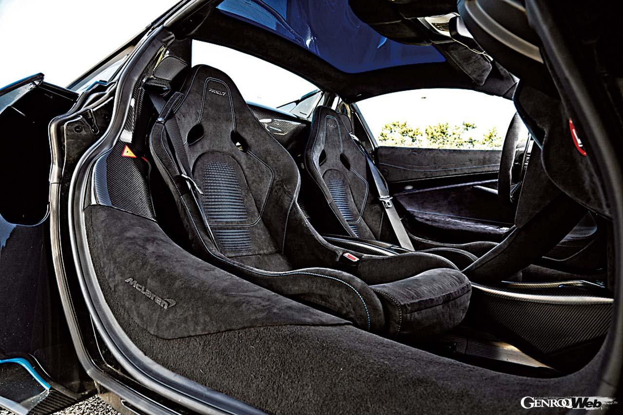 マクラーレン 765LT スパイダーのシート