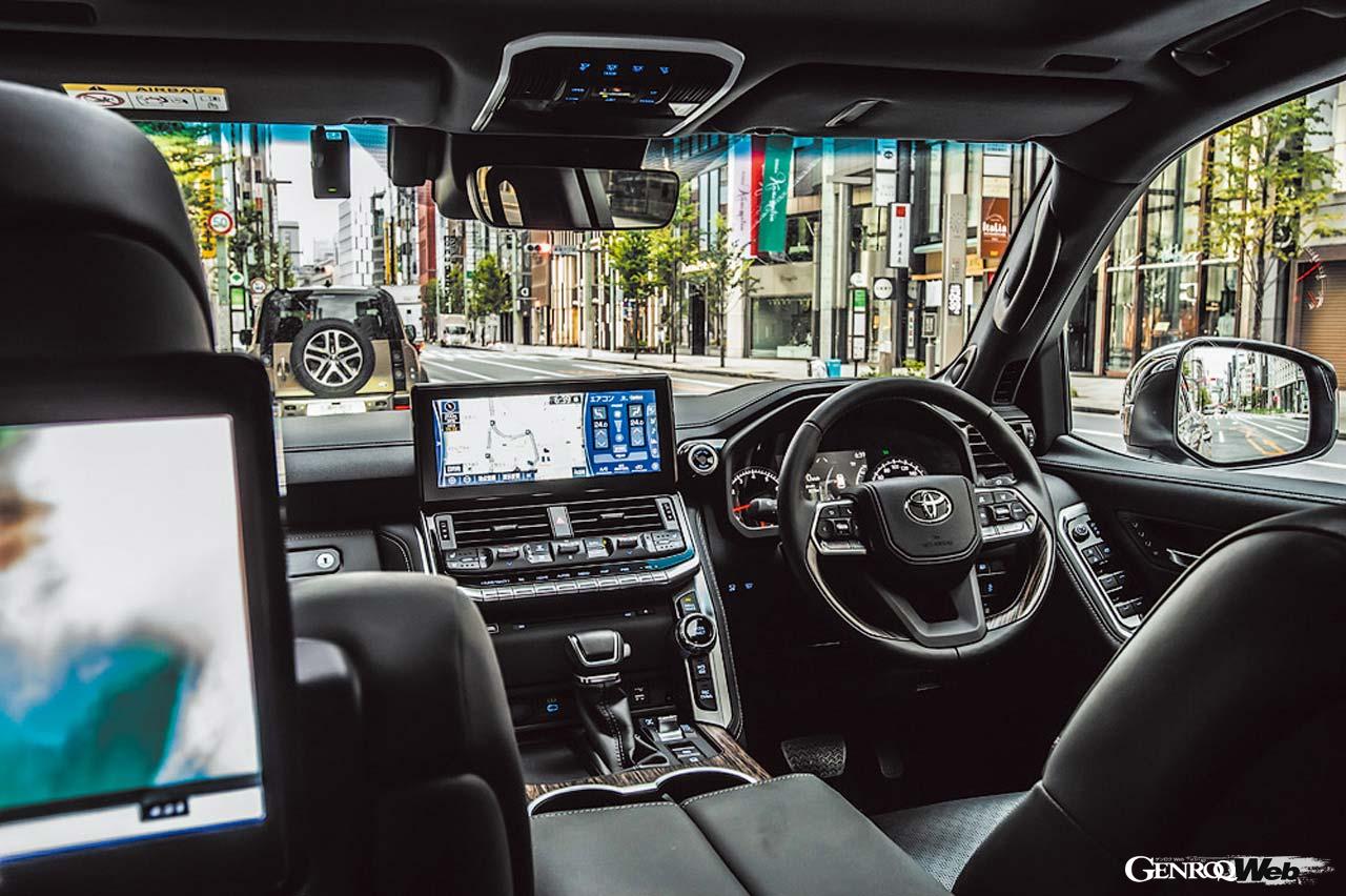 トヨタ ランドクルーザー ZXのインテリア