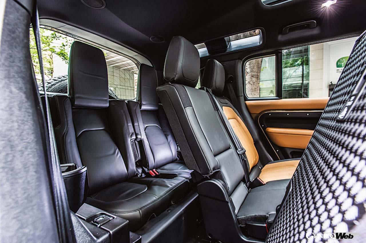 ランドローバー ディフェンダー 110 X D300のサードシート