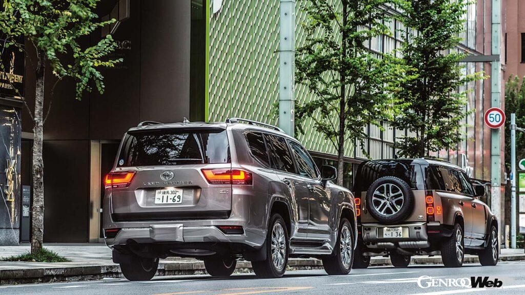 トヨタ ランドクルーザー ZXとランドローバー ディフェンダー 110 X D300のリヤスタイル