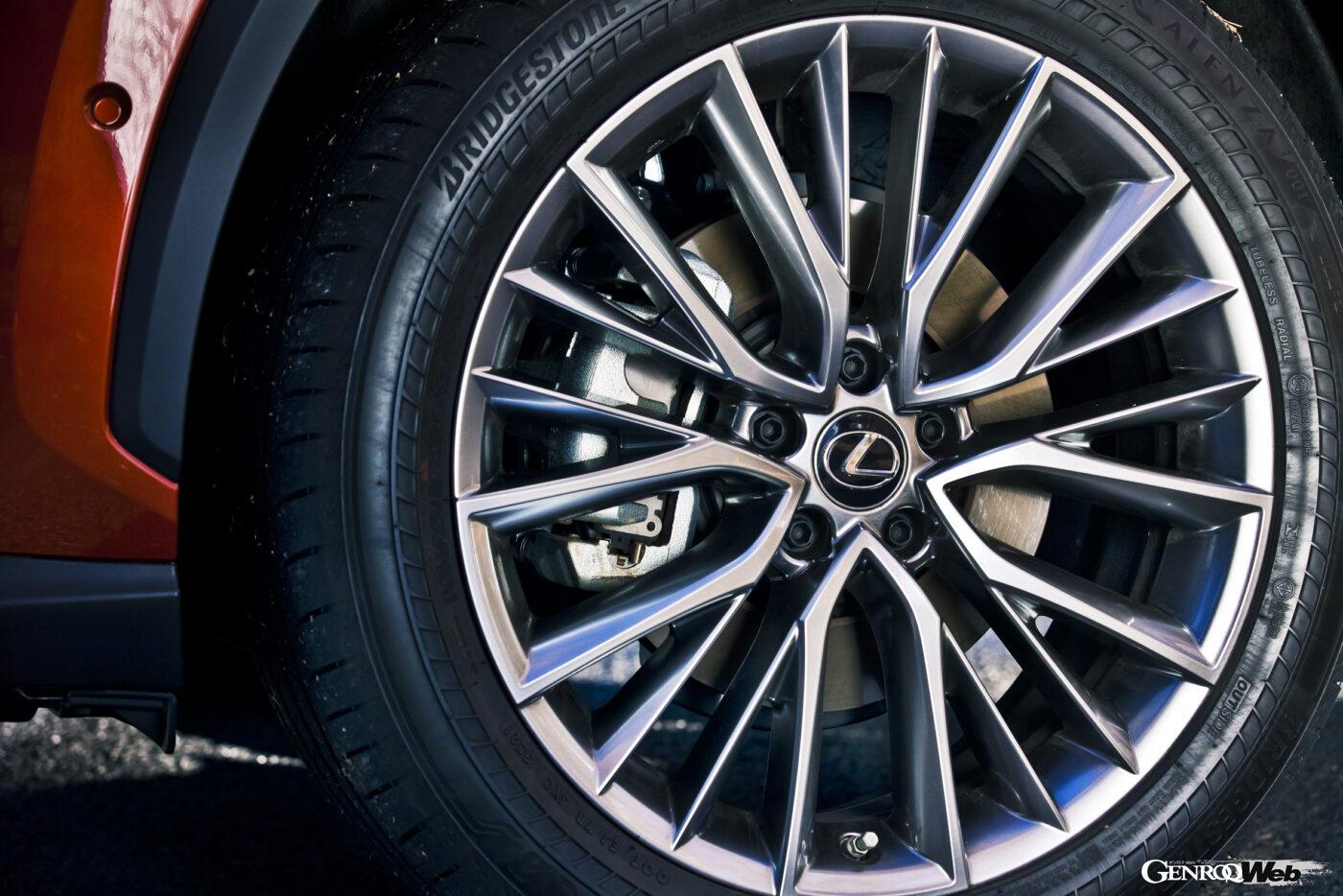 新型レクサス NX。NX350hのホイール