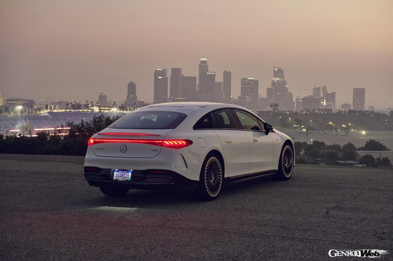 メルセデスAMG EQS 53 4マティック＋。リヤビュー