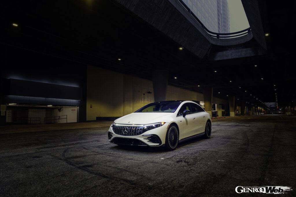 メルセデス AMG EQS 53 4マティック+。フロントビュー