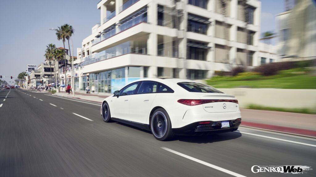 メルセデス AMG EQS 53 4マティック+。リヤビュー