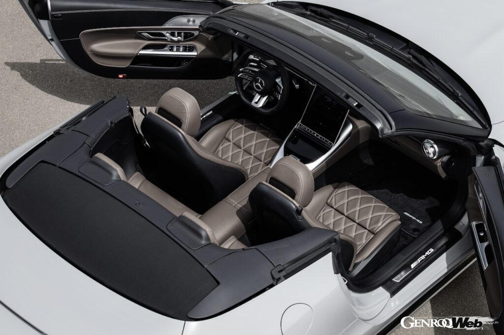 新型メルセデス AMG SL 55 4マティックプラスのシート