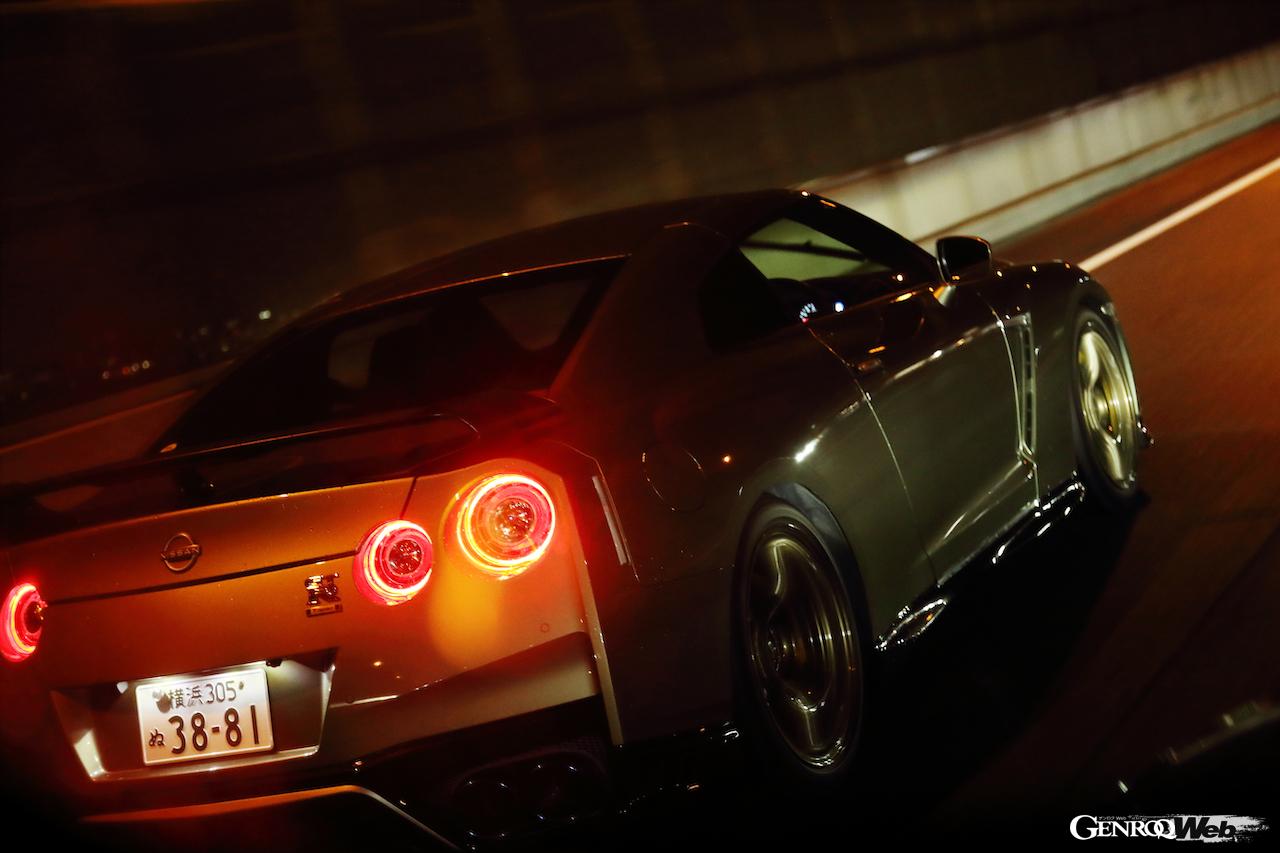 ニッサン GT-R 2022年モデルの特別仕様車“Tスペック”のリヤビュー