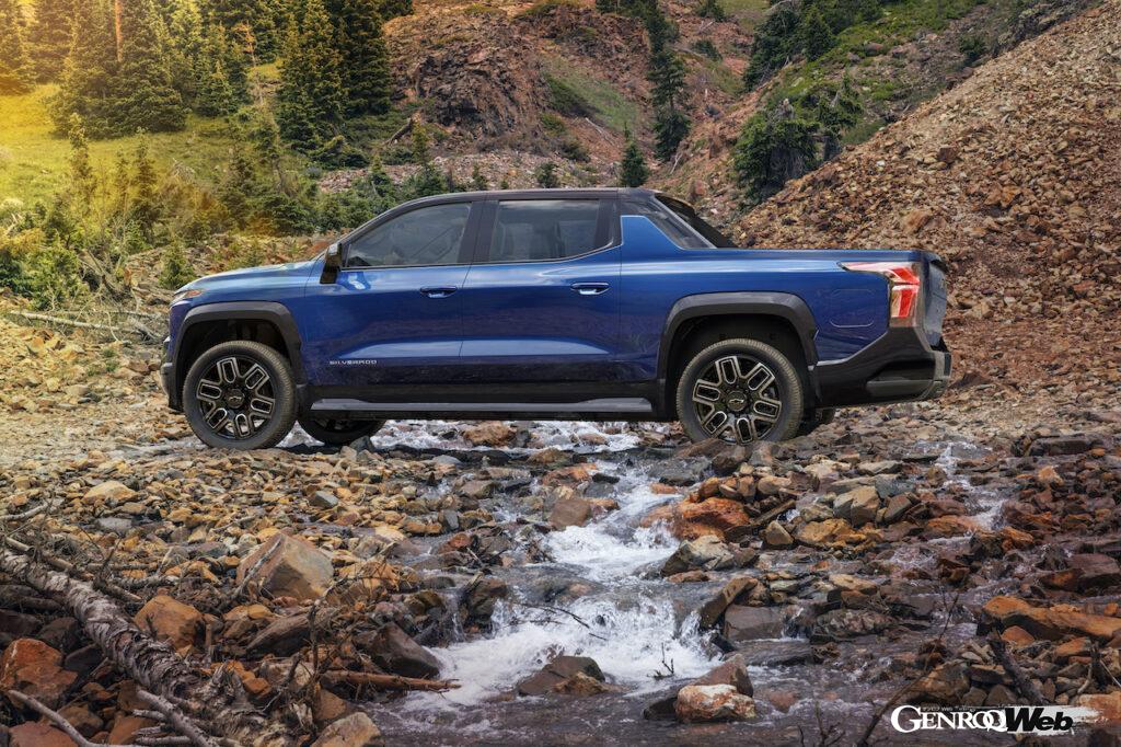 「CES 2022」で公開されたシボレー シルバラード EVのエクステリア。