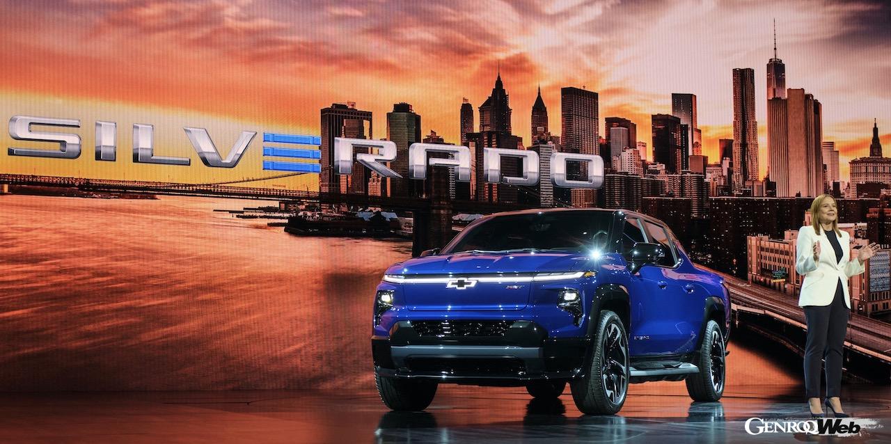 「CES 2022」で公開されたシボレー シルバラード EVのエクステリア。