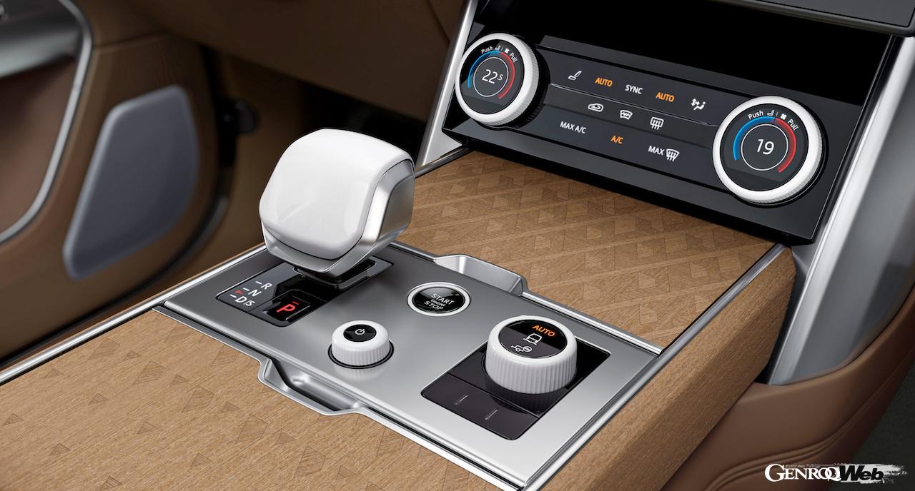 レンジローバー SV LAUNCH EDITION（SV SERENITY）のインテリア。