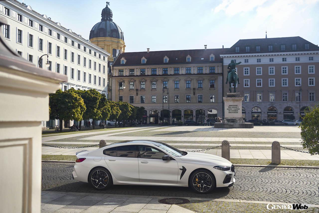 改良新型が登場した「M8 コンペティション グランクーペ」のエクステリア。