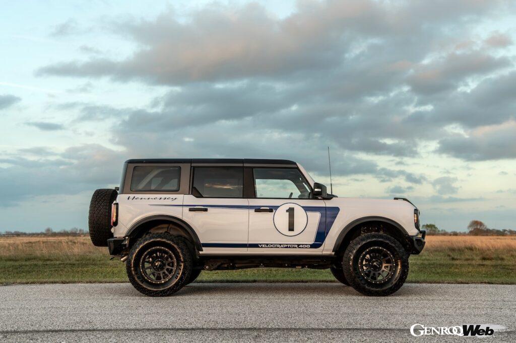 ヘネシー ヴェローシラプター 400 ブロンコのエクステリア。