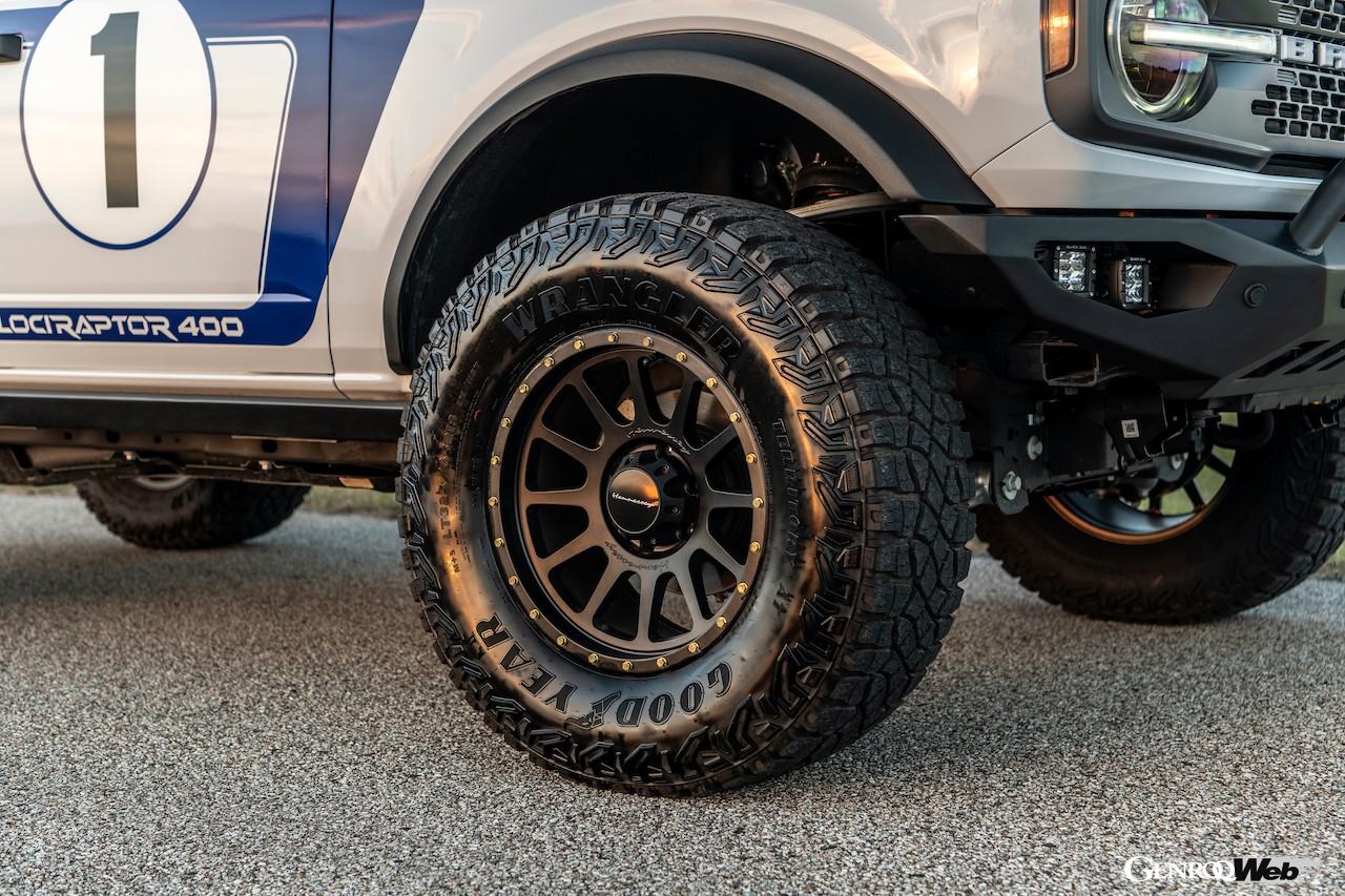 ヘネシー ヴェローシラプター 400 ブロンコのレーシーなディテール。