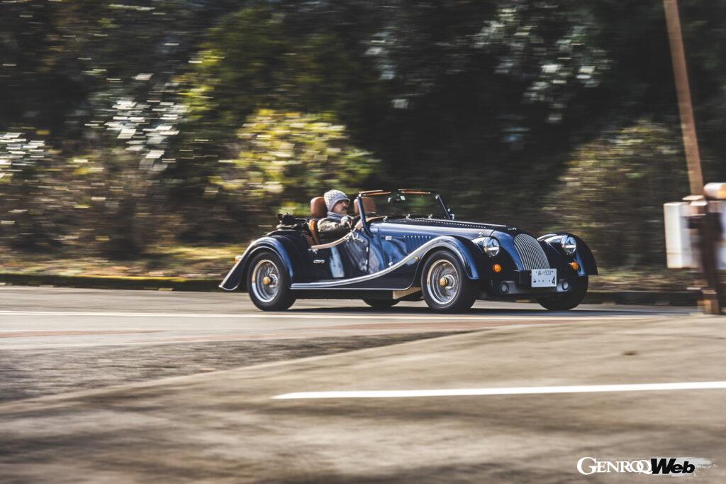 GOTY 2021-2022、モーガン プラスフォーの走行シーン