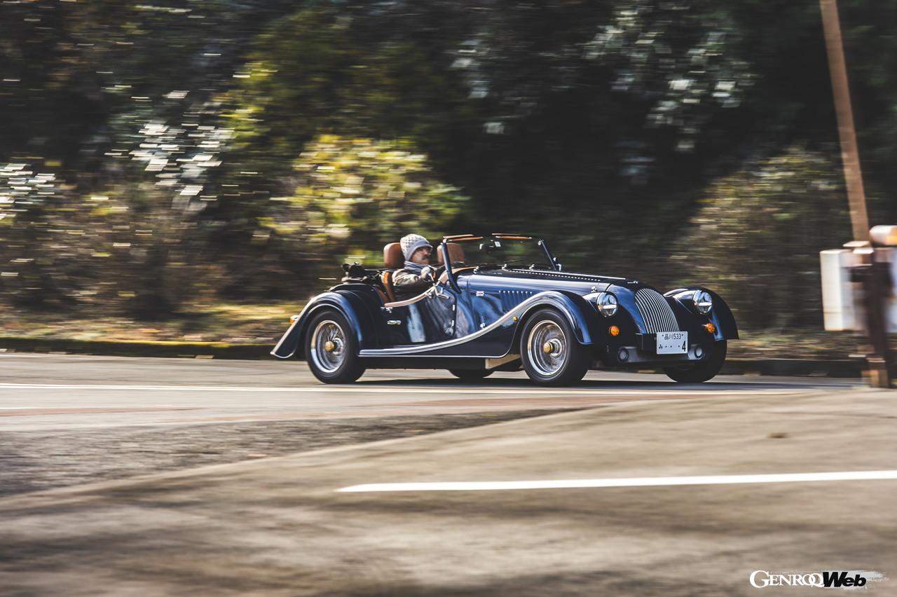 GOTY 2021-2022、モーガン プラスフォーの走行シーン