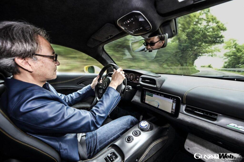 マセラティ MC20海外試乗記