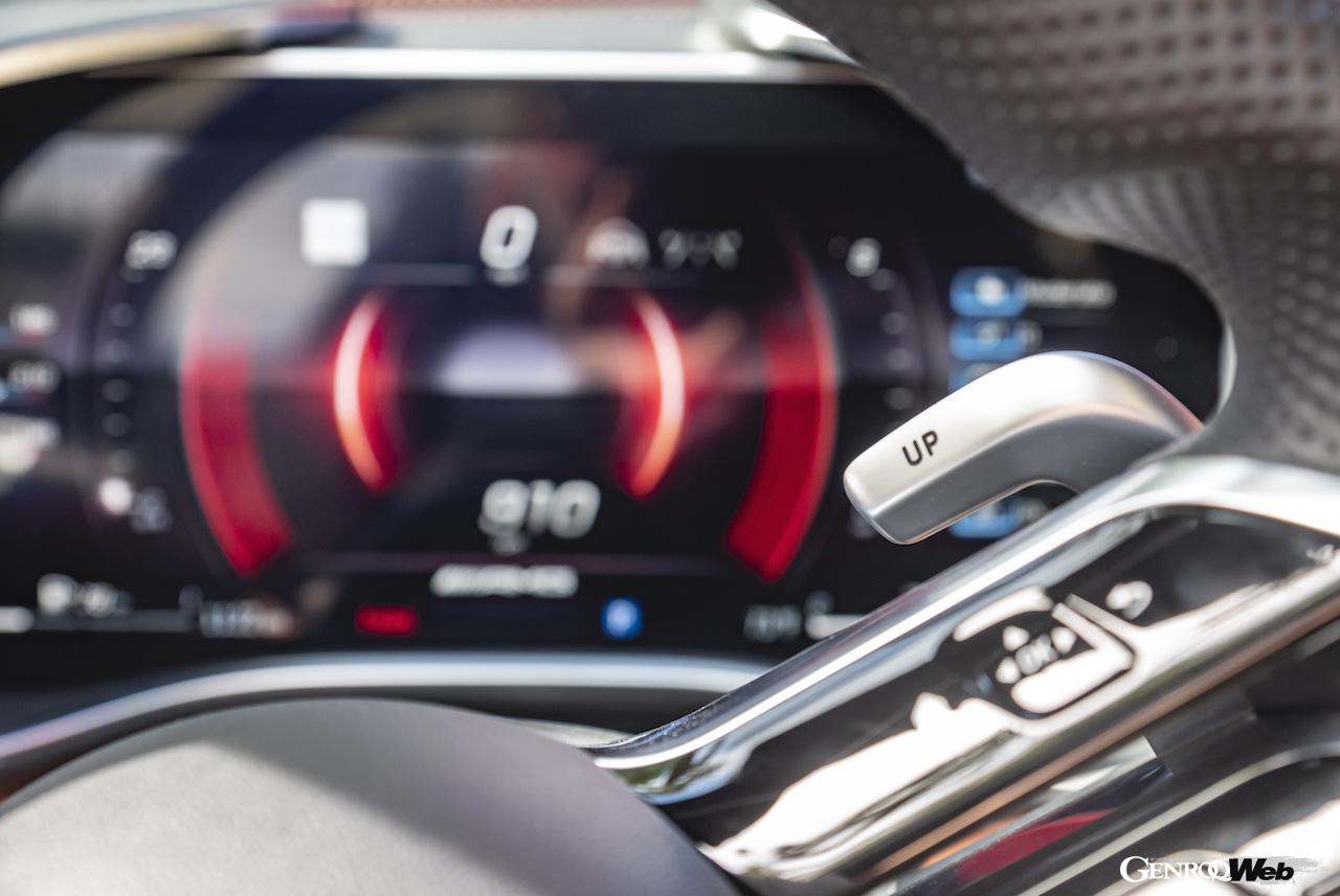 メルセデスAMG SL 55 4マティックプラスのパドルシフト