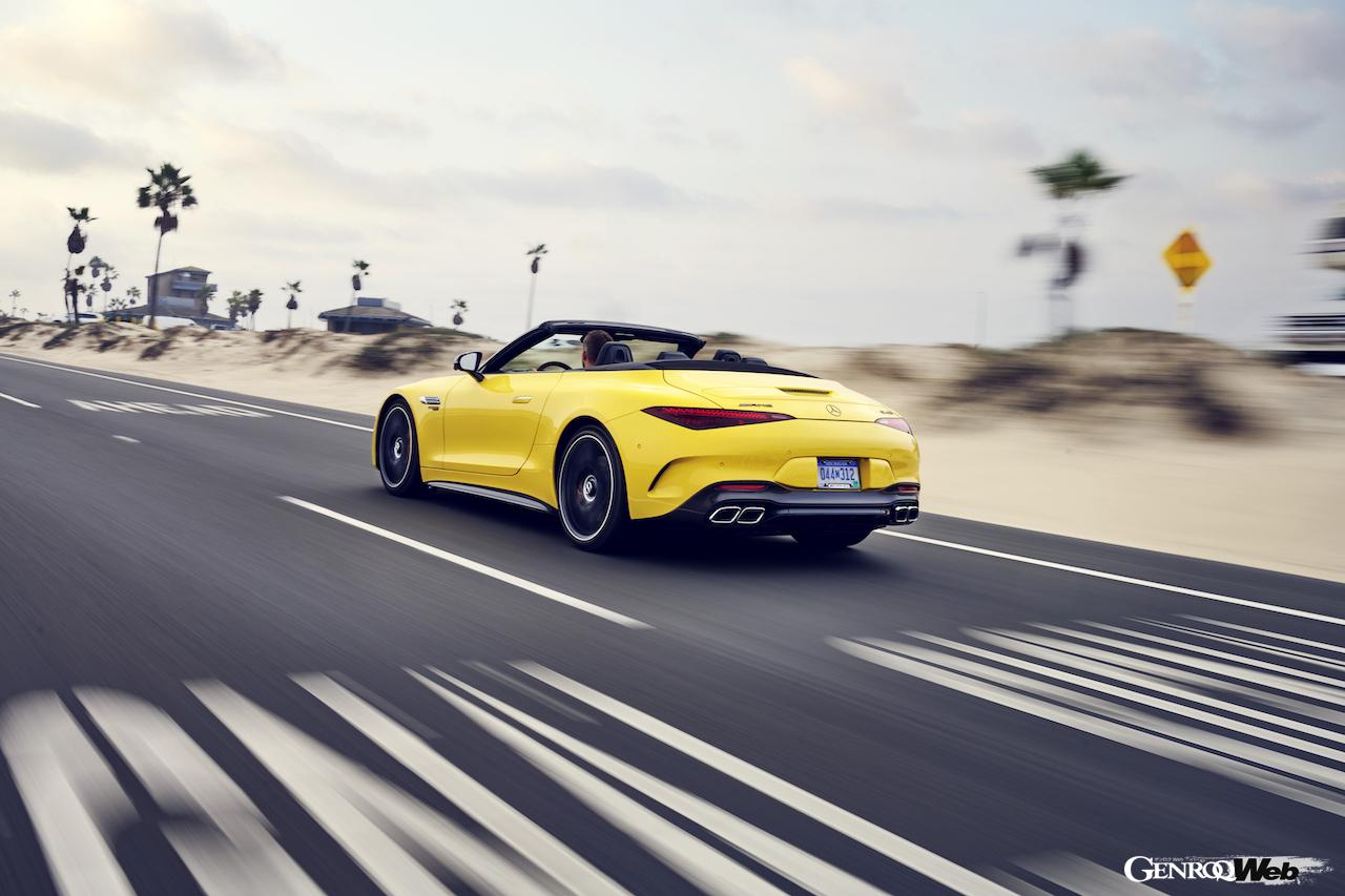 メルセデスAMG SL 65 4マティックプラスのリヤビュー