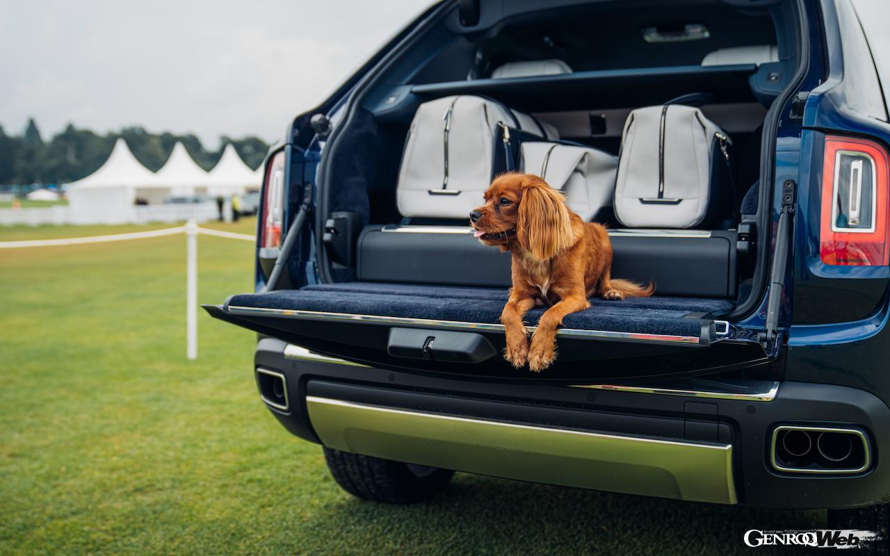 ロールス・ロイス カリナンのテールゲート