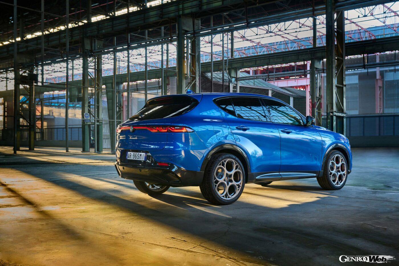 アルファロメオの新型コンパクトSUV「トナーレ」のエクステリア。