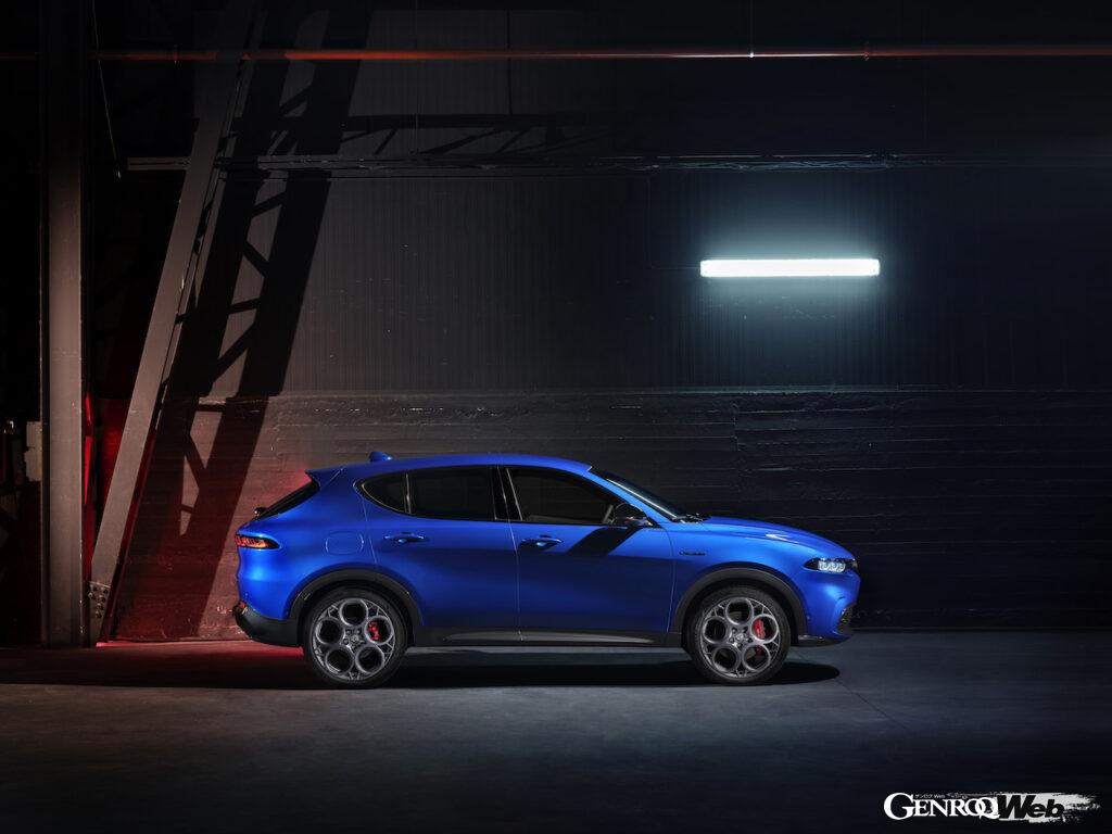 アルファロメオの新型コンパクトSUV「トナーレ」のエクステリア。