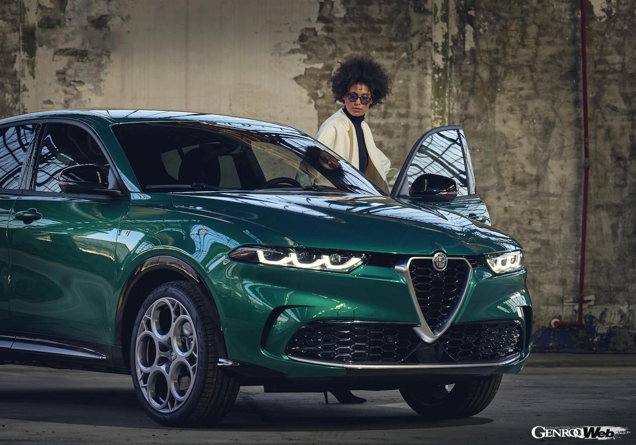 アルファロメオの新型コンパクトSUV「トナーレ」のエクステリア。