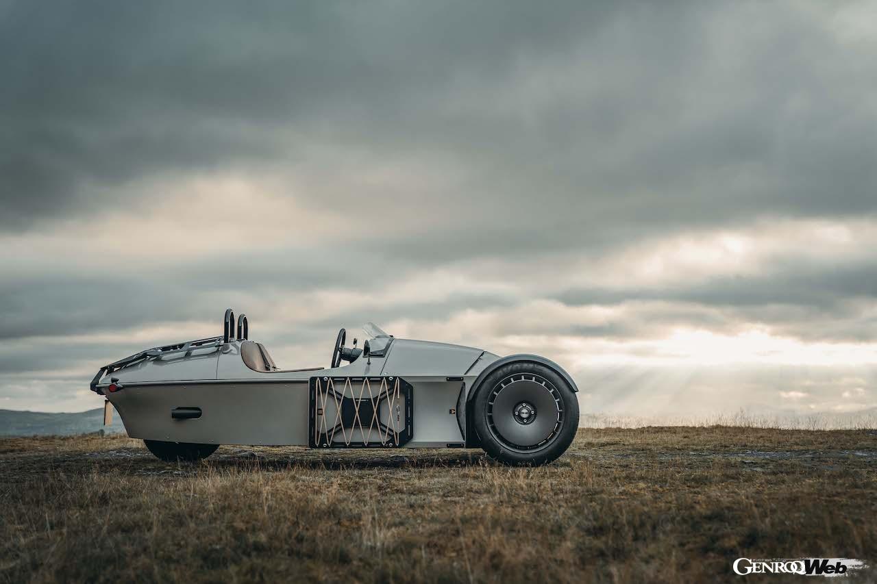 完全新規設計された3輪モデル「モーガン スーパー3」のエクステリア。