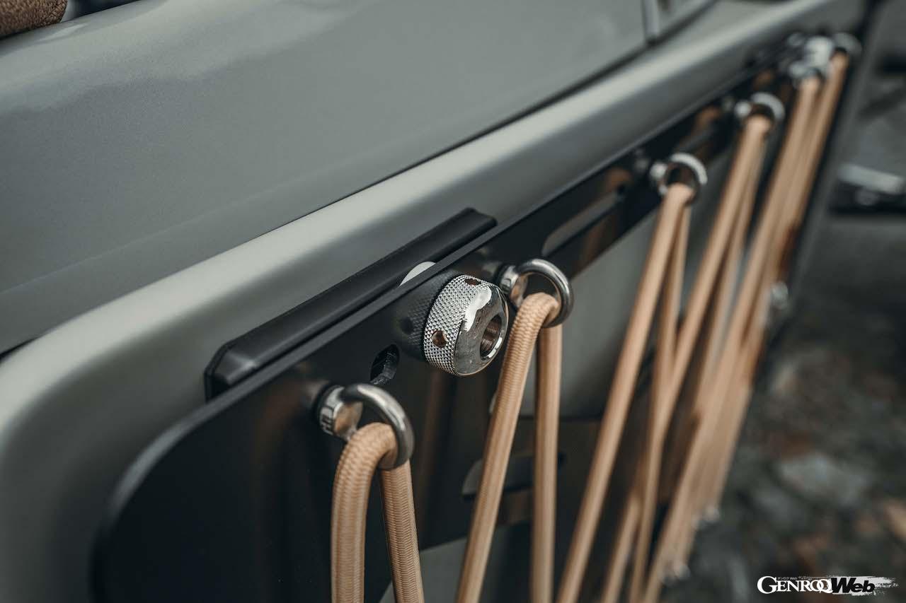 完全新規設計された3輪モデル「モーガン スーパー3」のインテリア。