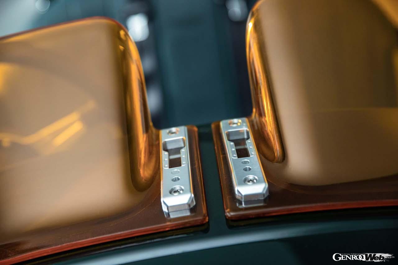 完全新規設計された3輪モデル「モーガン スーパー3」のインテリア。