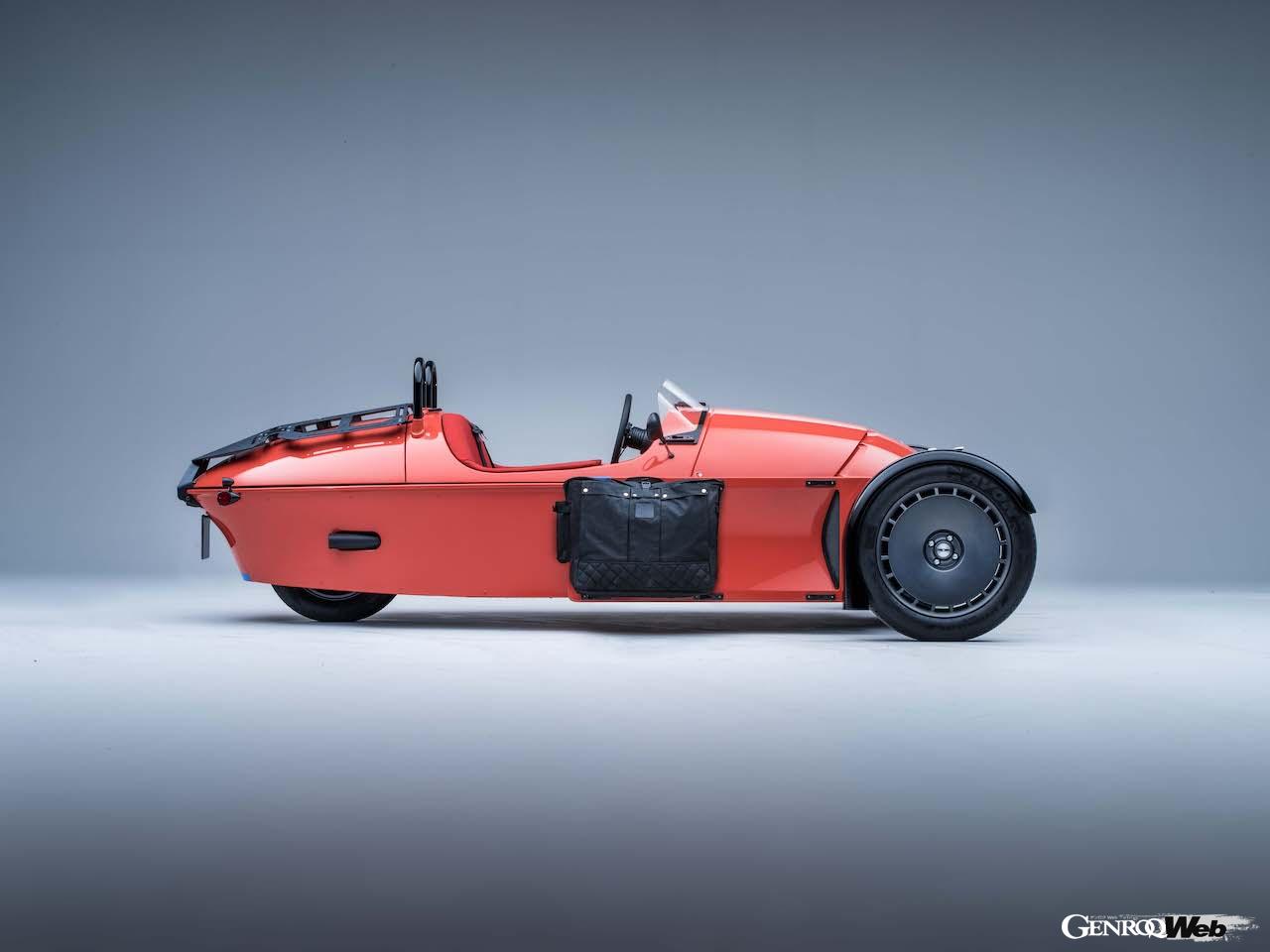 完全新規設計された3輪モデル「モーガン スーパー3」のエクステリア。