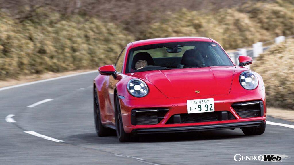 ポルシェ 911 カレラ GTSの走行シーン