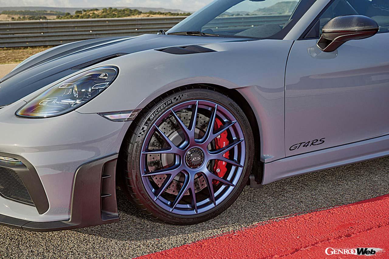 ポルシェ 718 ケイマン GT4 RSのホイール