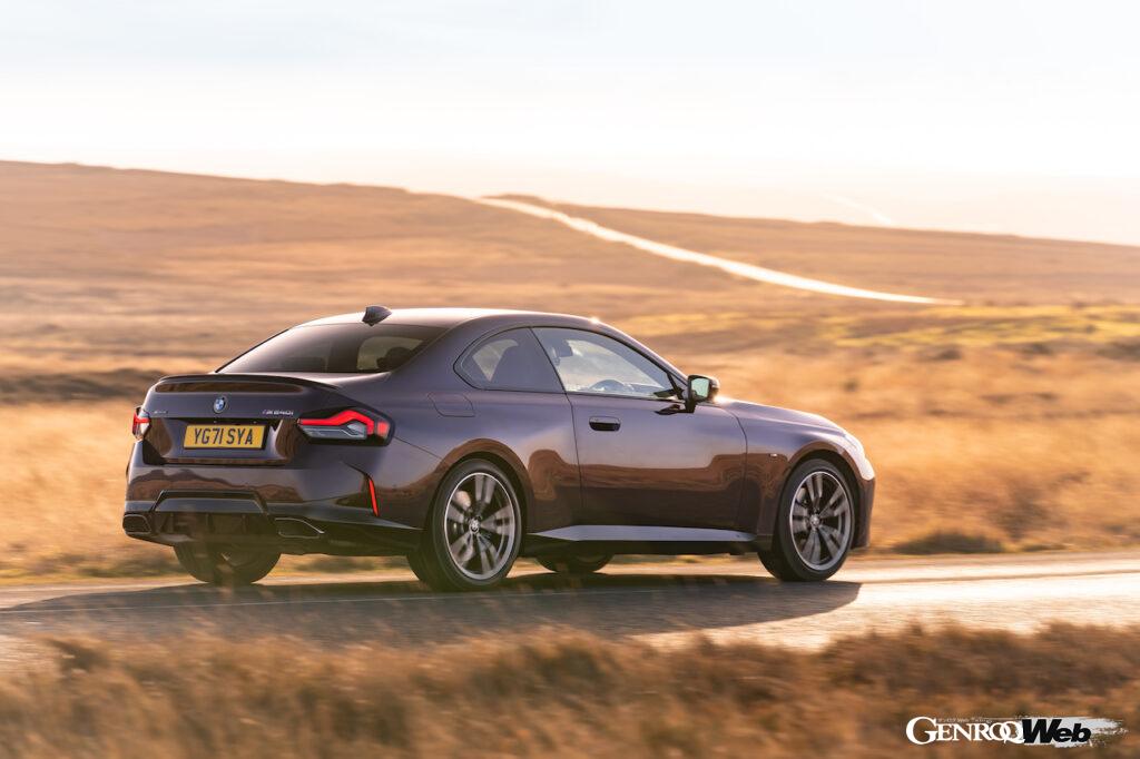 1シリーズから離れ後輪駆動をキープした「BMW 2シリーズ クーペ」のエクステリア。