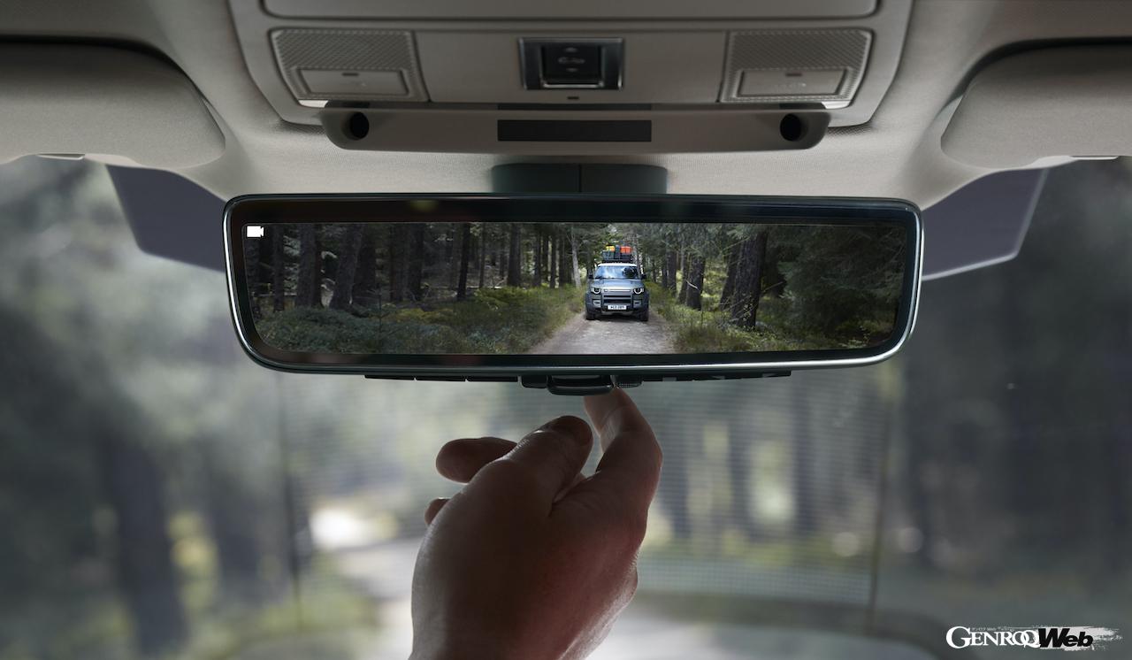 特別仕様車「ランドローバー ディフェンダー アーバナイト '22」の「ClearSight」。