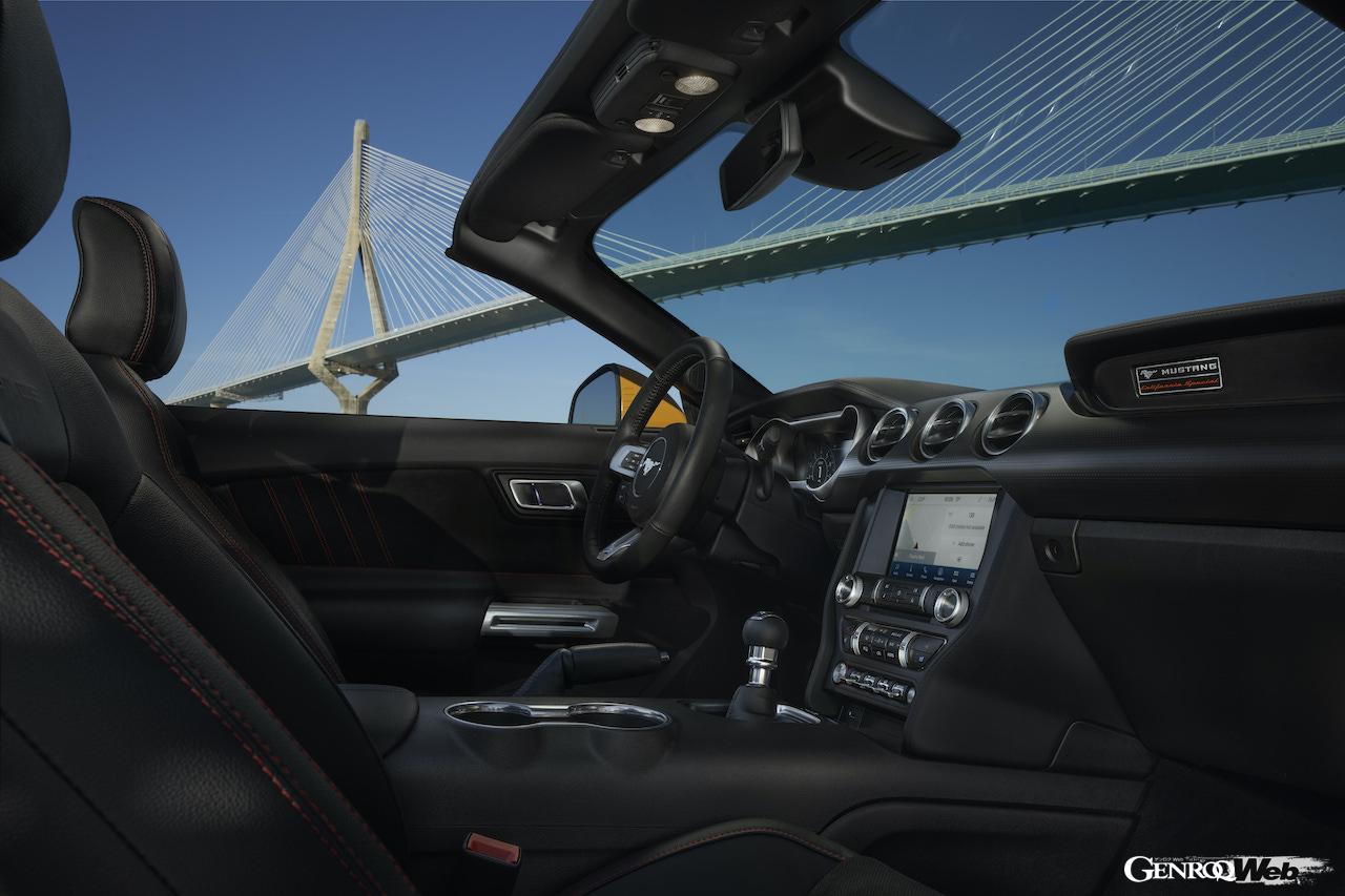 マスタング カリフォルニア スペシャルのインテリア