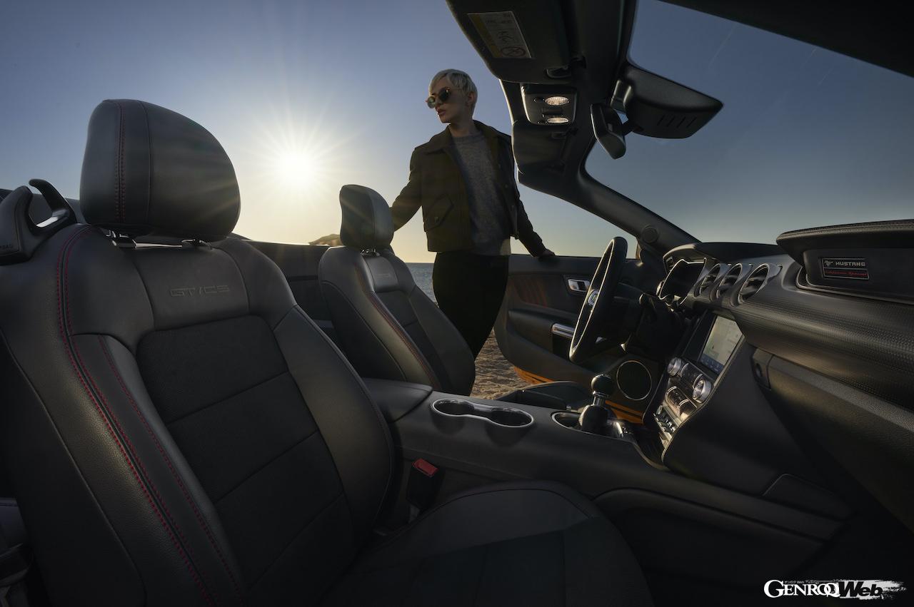 マスタング カリフォルニア スペシャルのインテリア