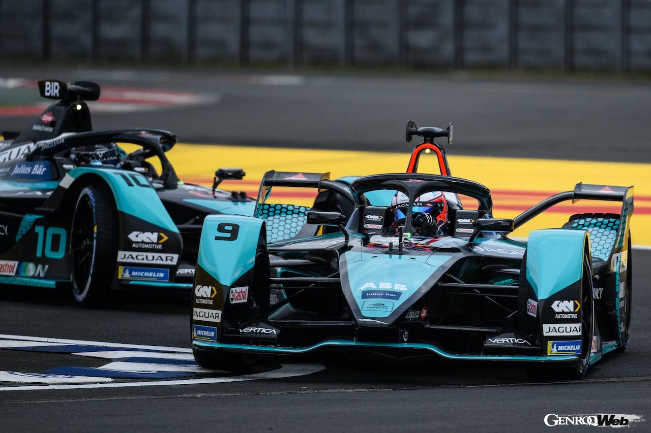 ジャガーTCSレーシングは、2021-22年シーズン、ミッチ・エバンスとサム・バードのコンビで参戦中。