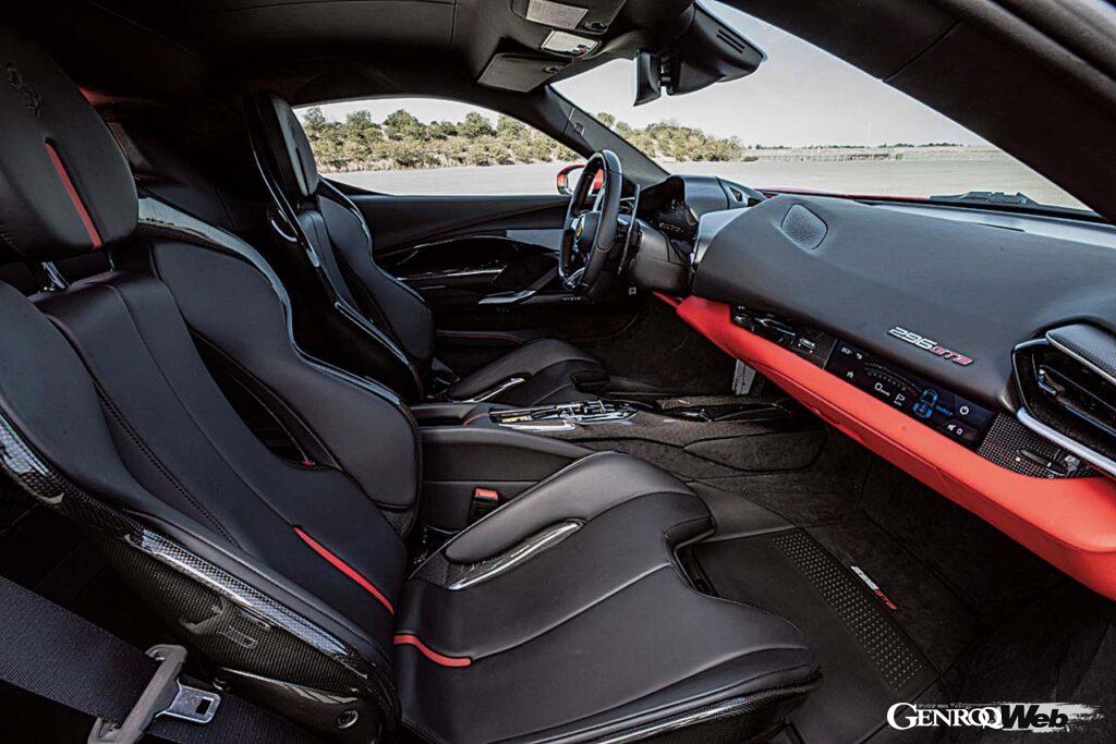 フェラーリ 296 GTBのインテリア