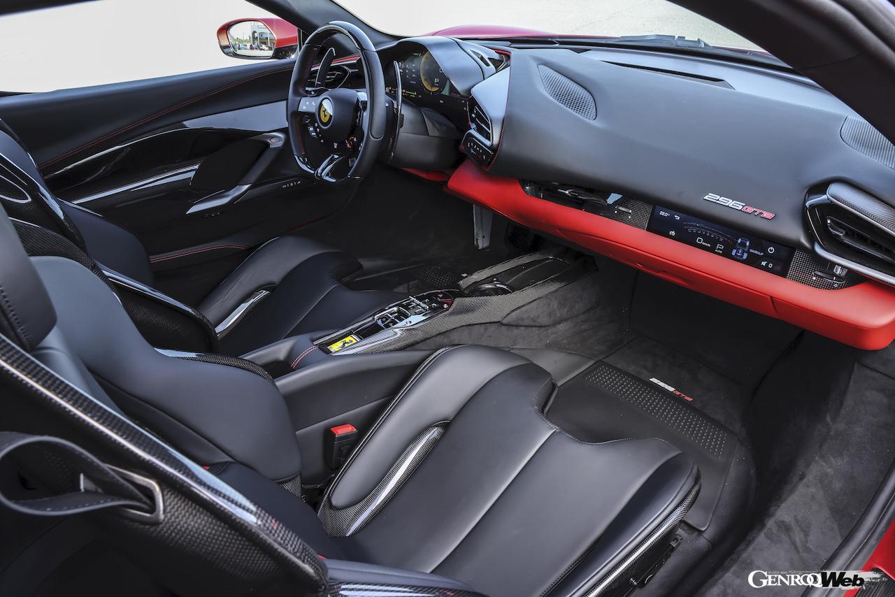 フェラーリ 296 GTBのキャビン