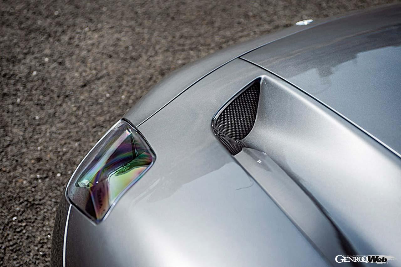 マセラティ MC20の走行シーンのディティール