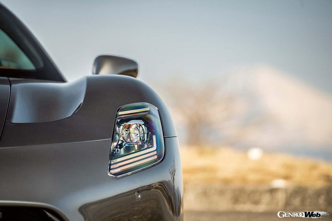 マセラティ MC20のフロントセクション